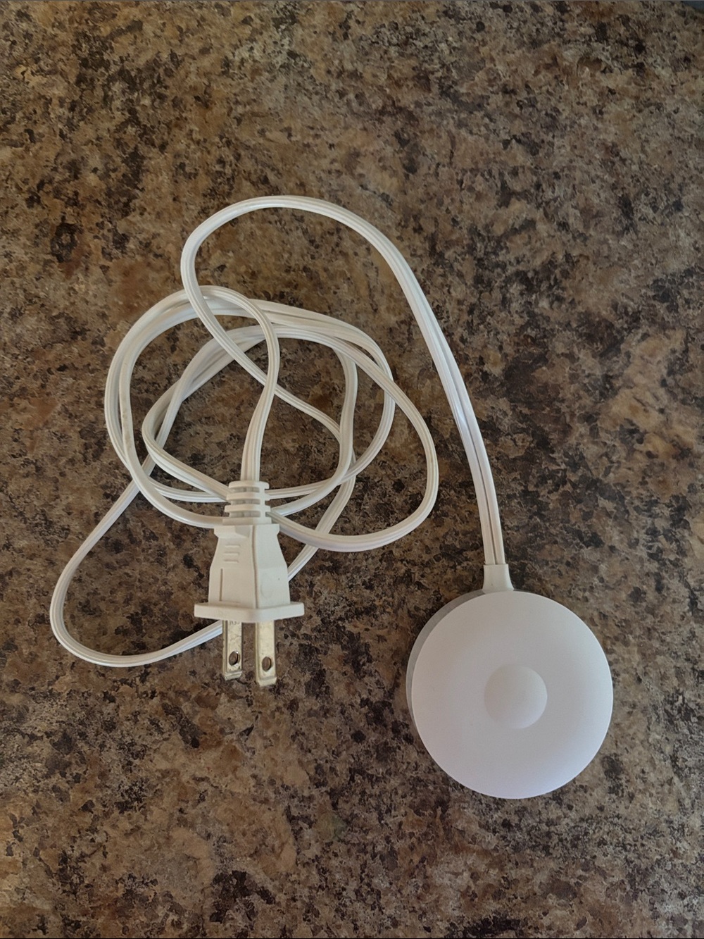 BRAUN electric toothbrush charger type 3768. New condition.